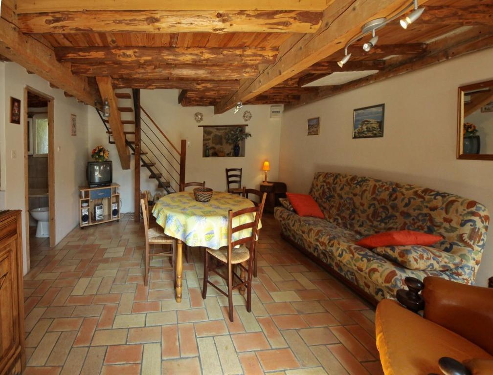 Hotel Domaine De Malouzies Fonties-Cabardès Habitación foto